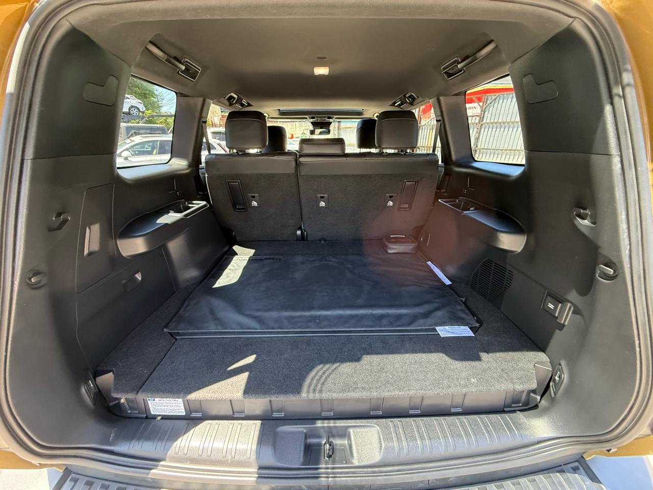 Toyota Land Cruiser Base 2024