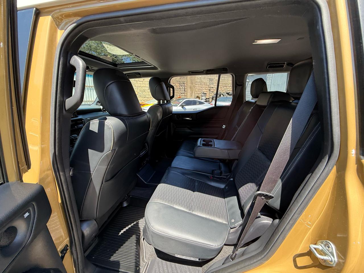 Toyota Land Cruiser Base 2024
