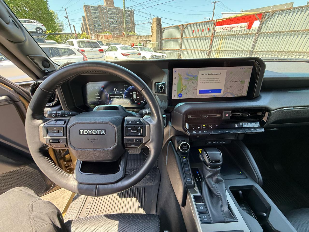 Toyota Land Cruiser Base 2024