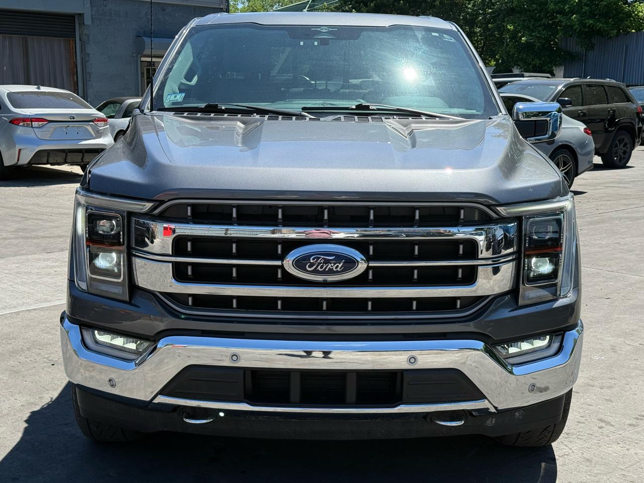 Ford F-150 4WD SuperCrew 145" Lariat 2023