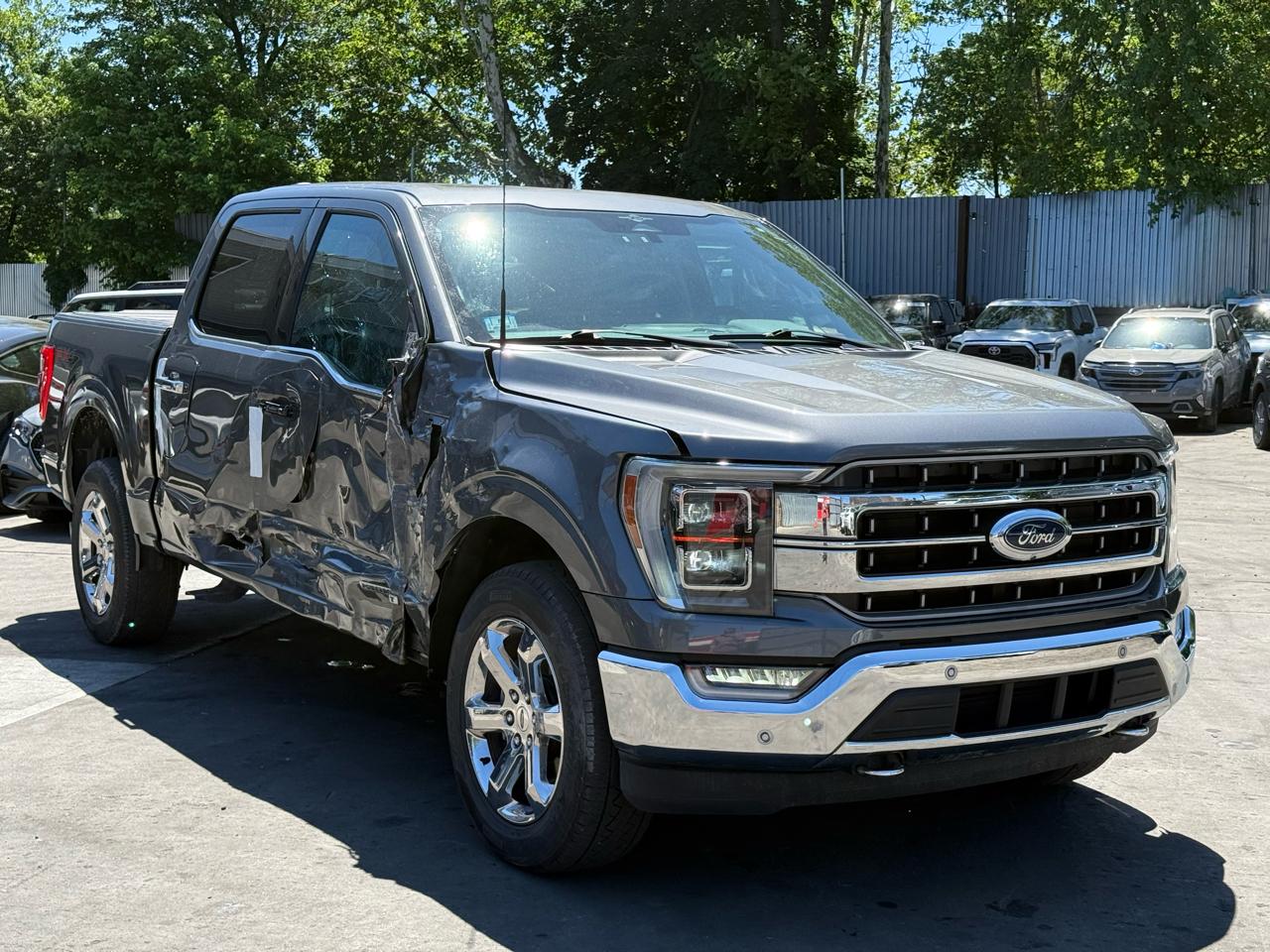 Ford F-150 4WD SuperCrew 145" Lariat 2023