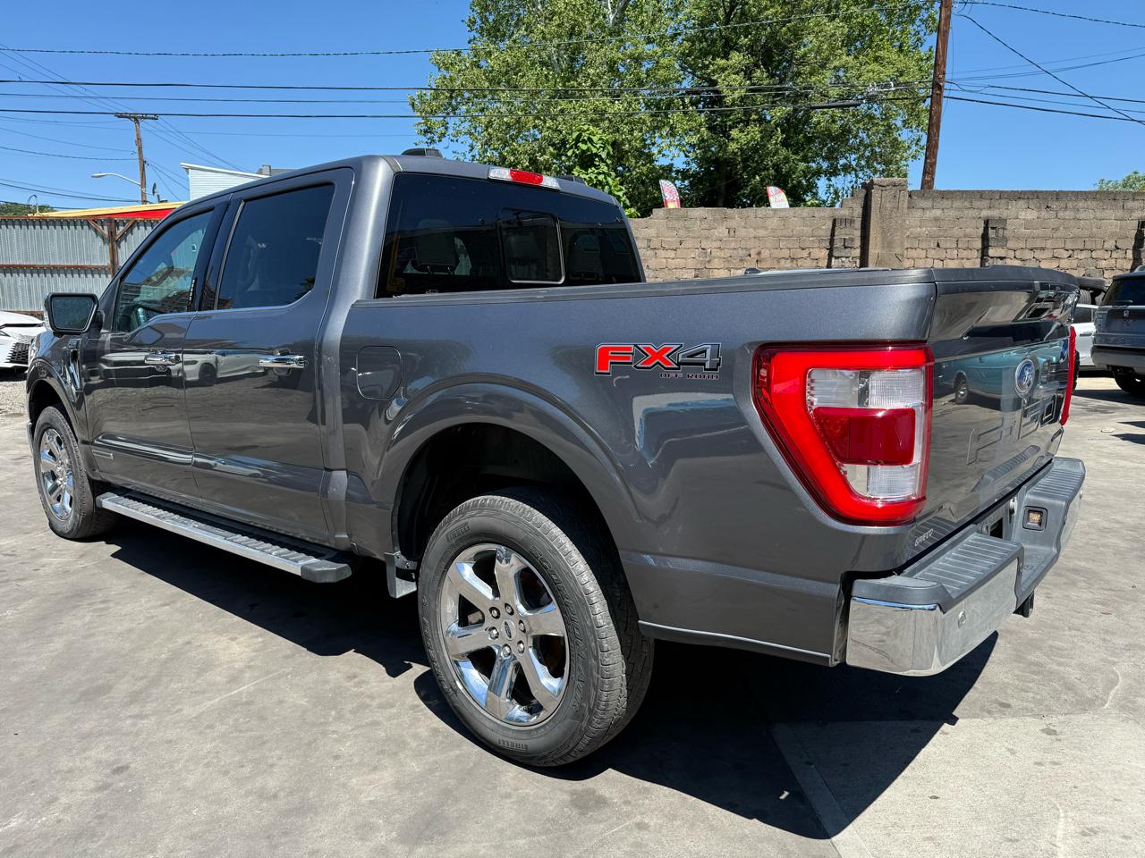 Ford F-150 4WD SuperCrew 145" Lariat 2023