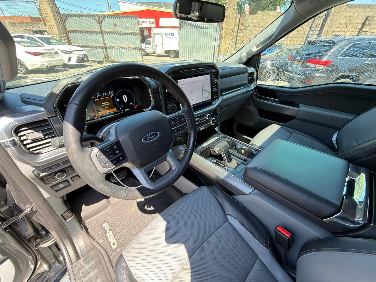 Ford F-150 4WD SuperCrew 145" Lariat 2023