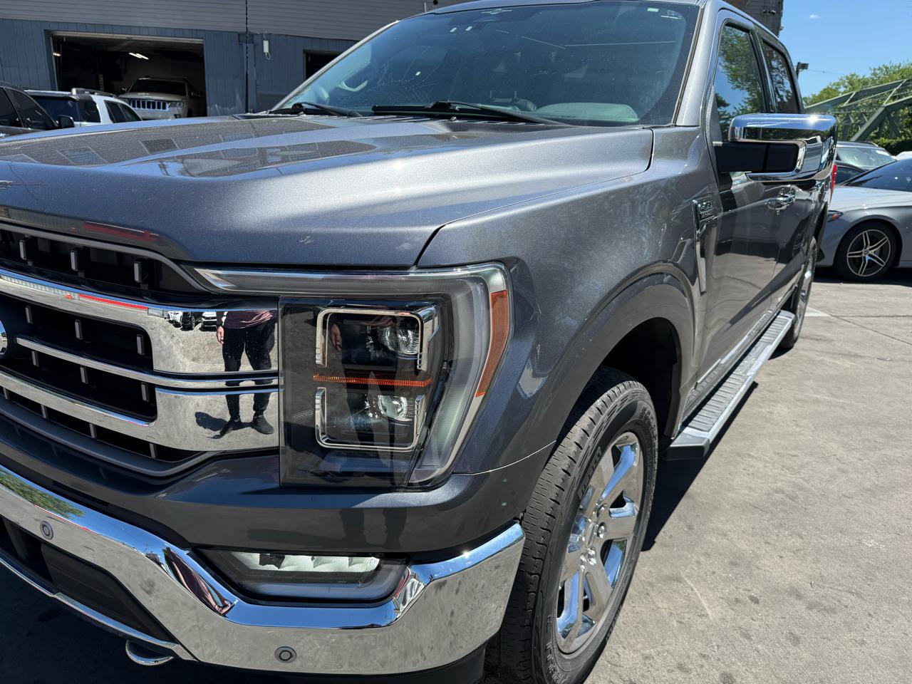 Ford F-150 4WD SuperCrew 145" Lariat 2023