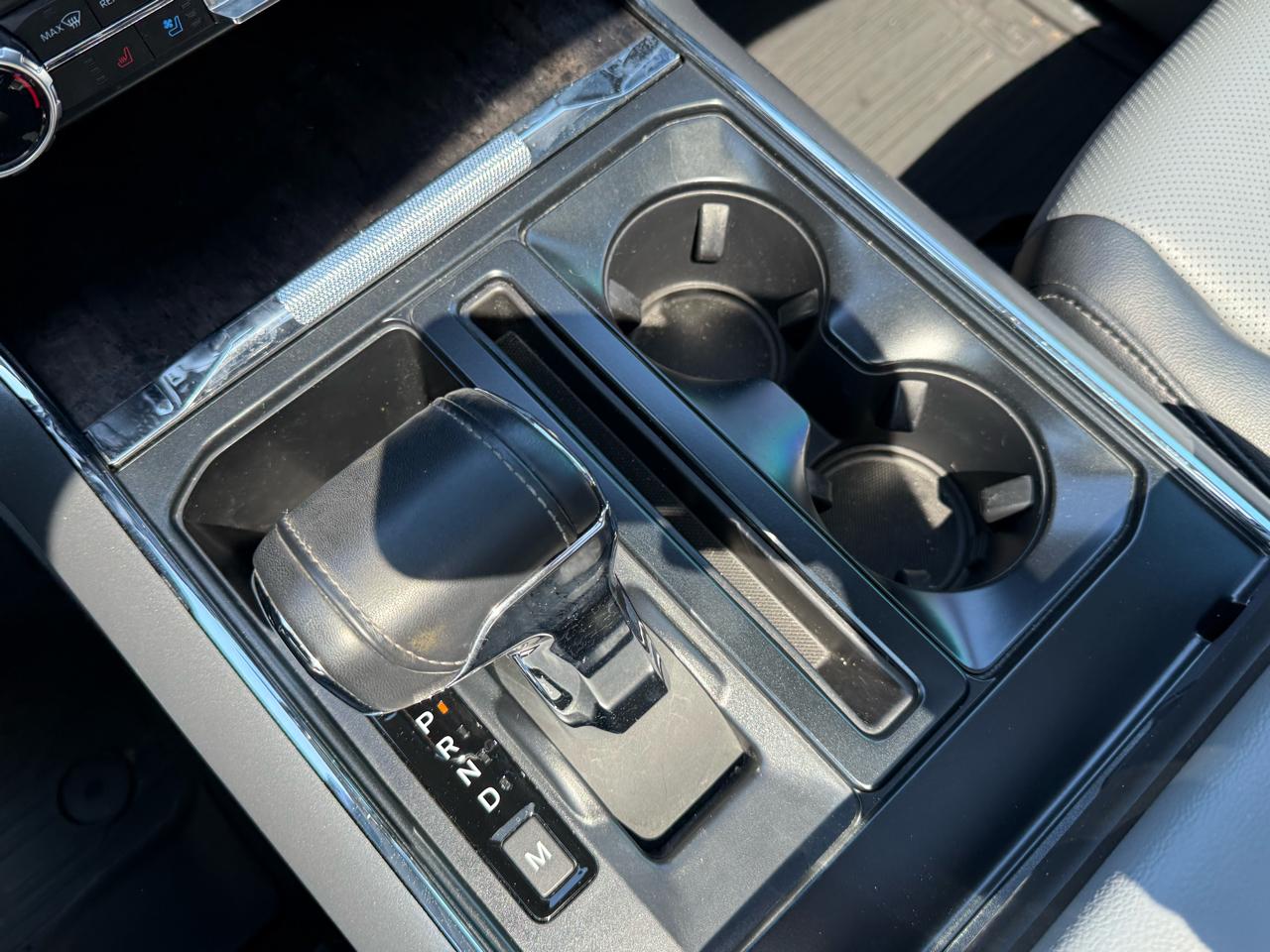 Ford F-150 4WD SuperCrew 145" Lariat 2023