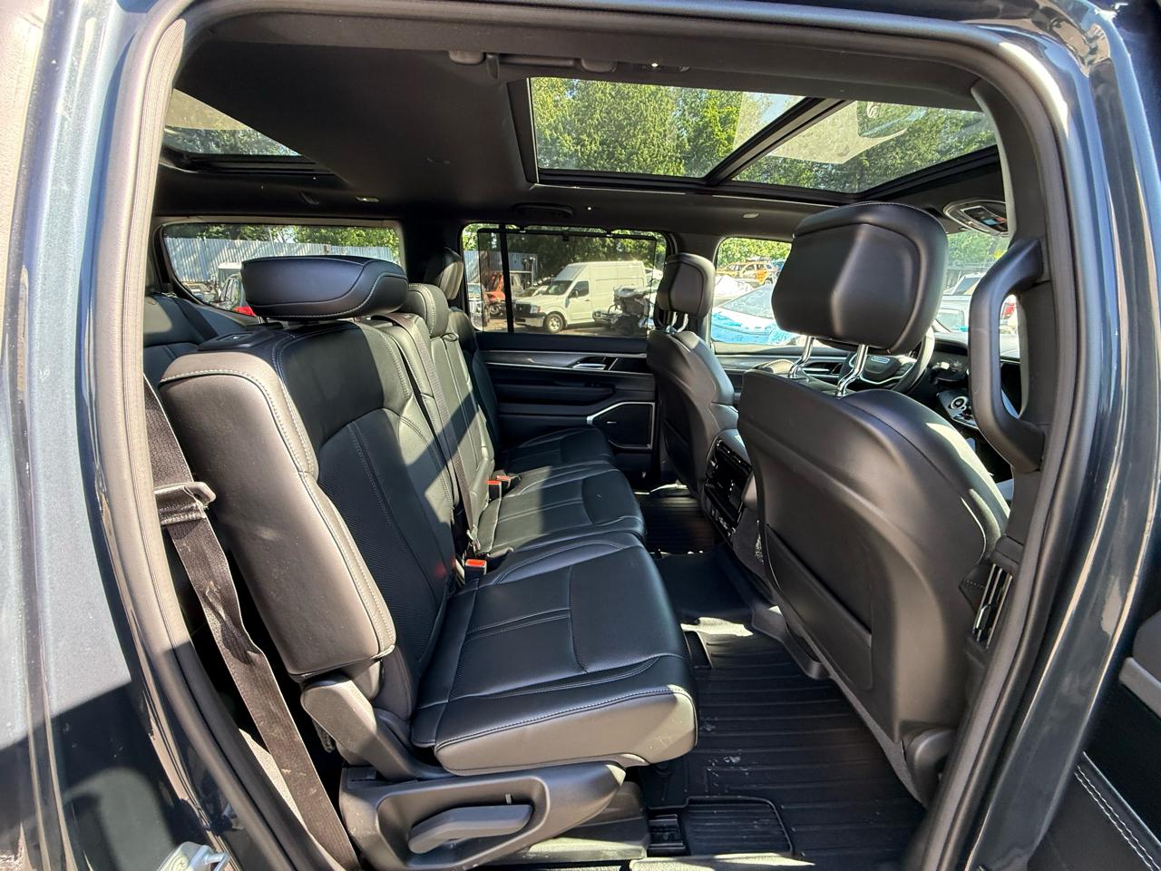 Jeep Wagoneer Series I 4WD 2022