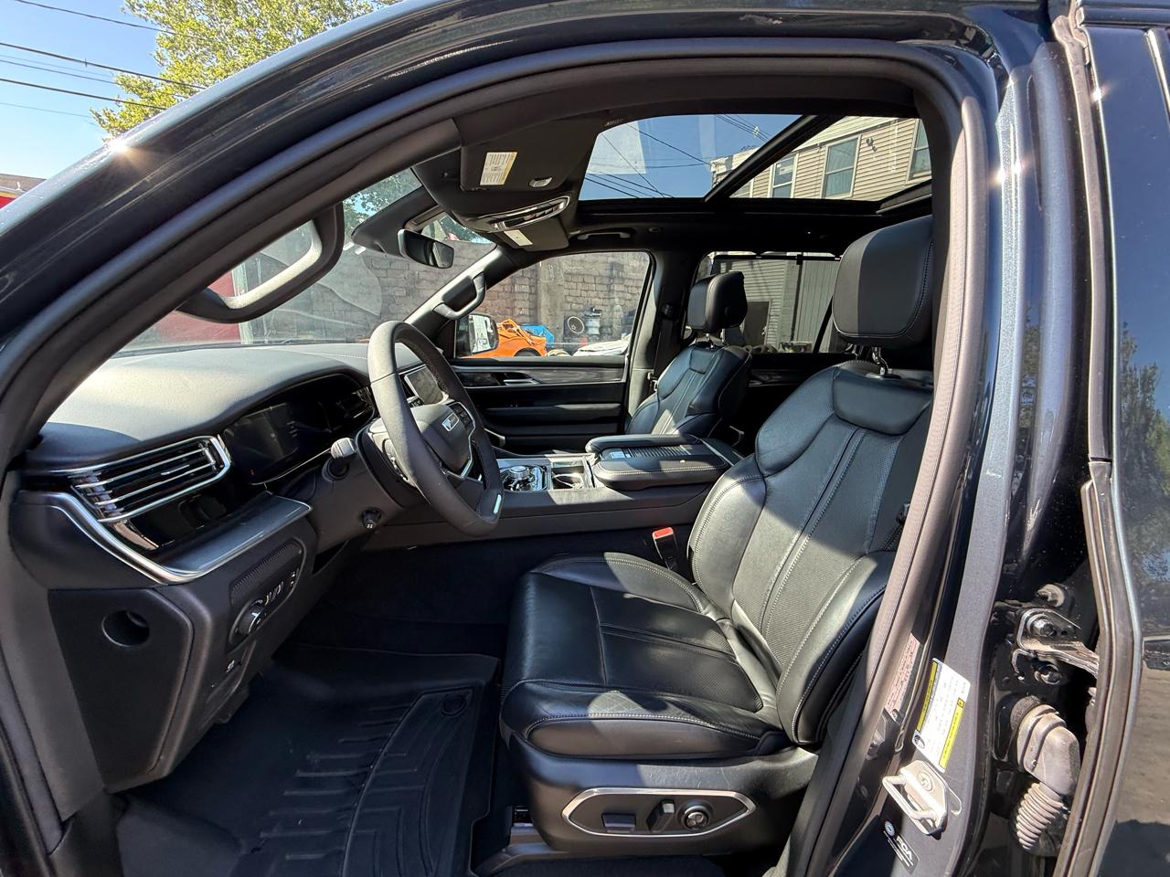 Jeep Wagoneer Series I 4WD 2022