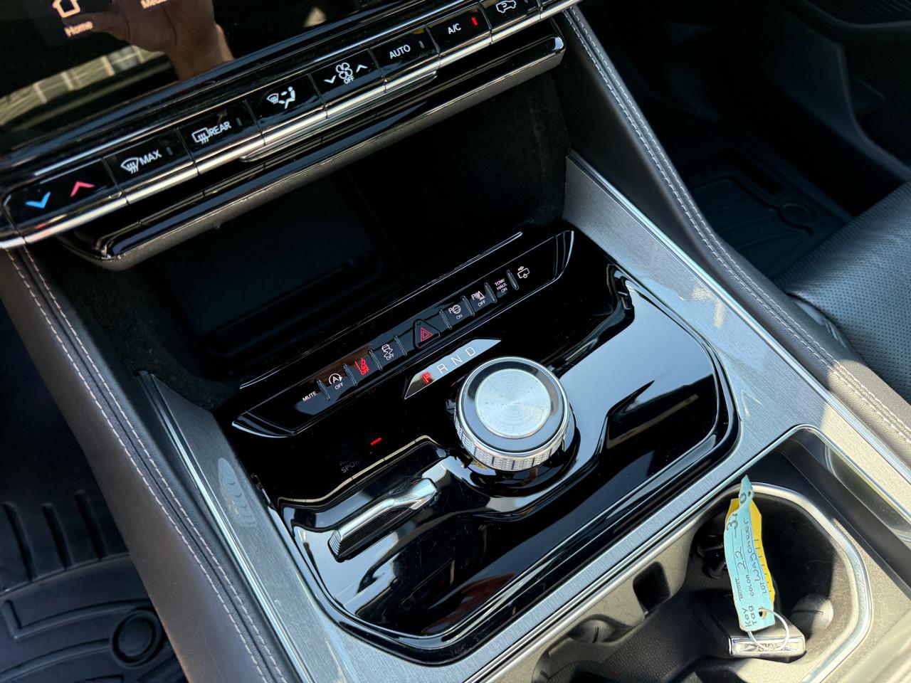 Jeep Wagoneer Series I 4WD 2022
