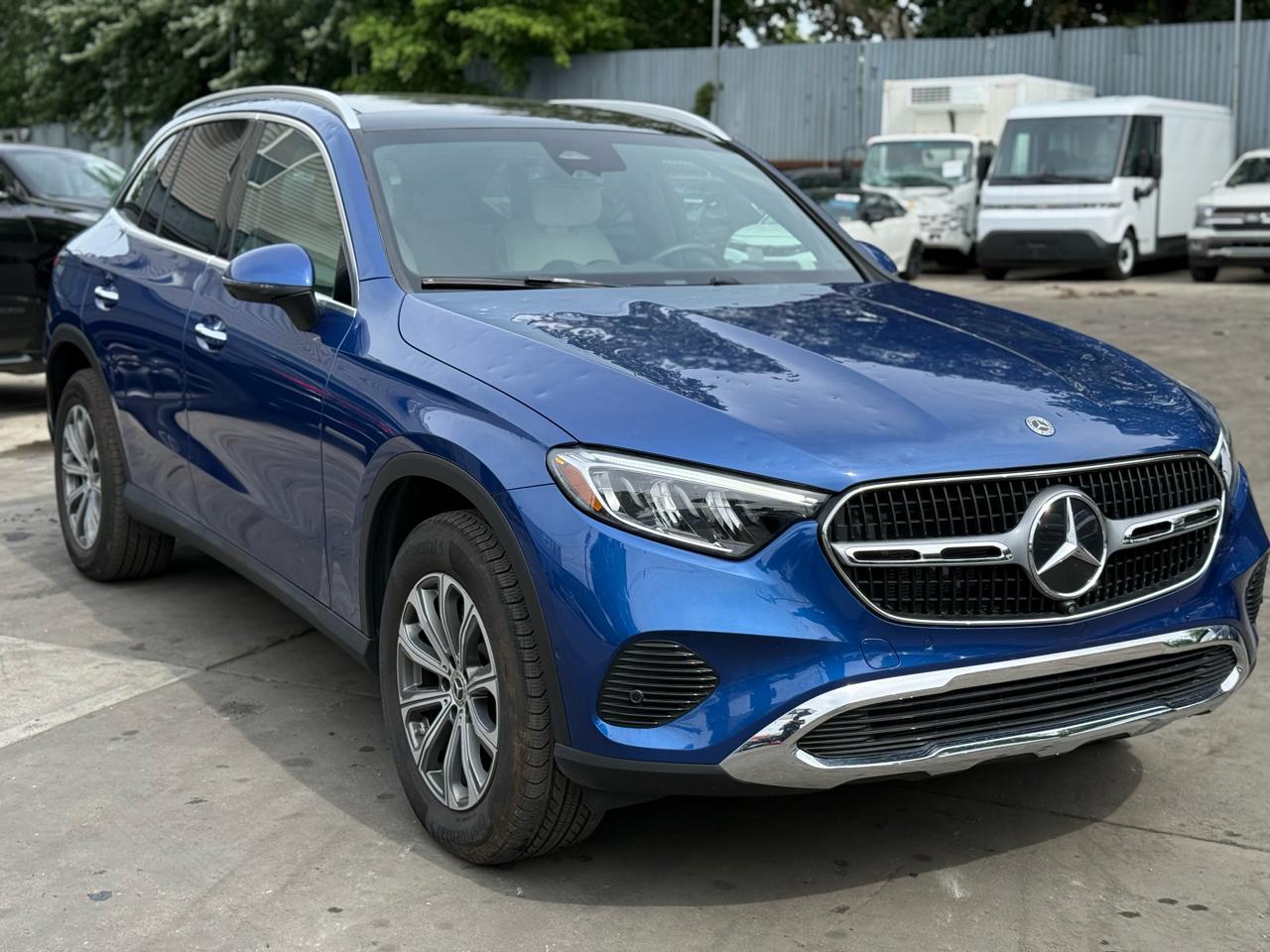 Mercedes-Benz GLC-Class GLC300 4MATIC 2025