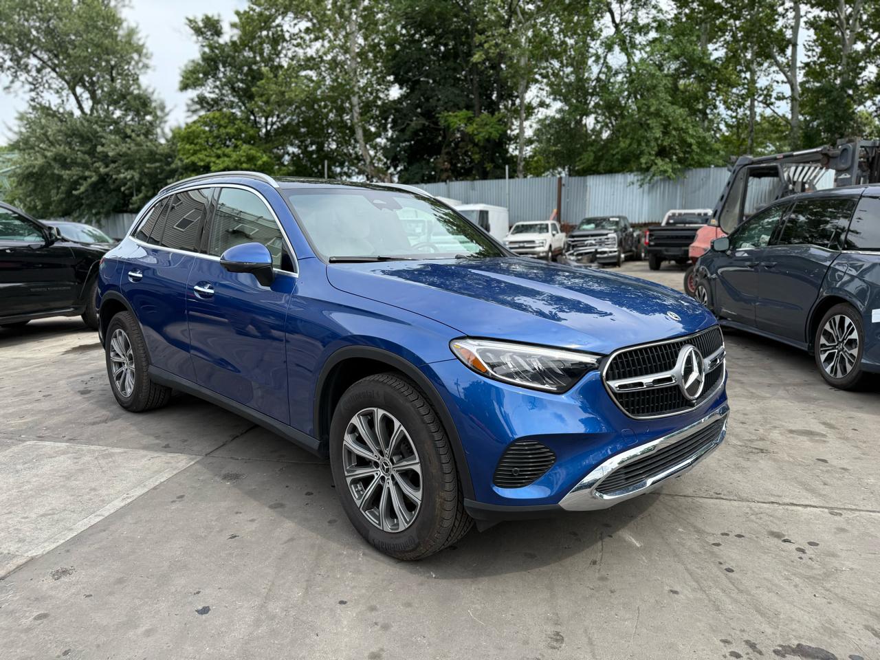 Mercedes-Benz GLC-Class GLC300 4MATIC 2025