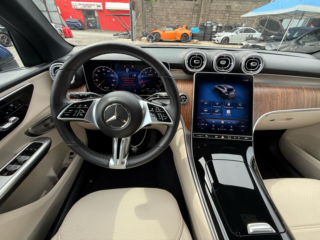 Mercedes-Benz GLC-Class GLC300 4MATIC 2025