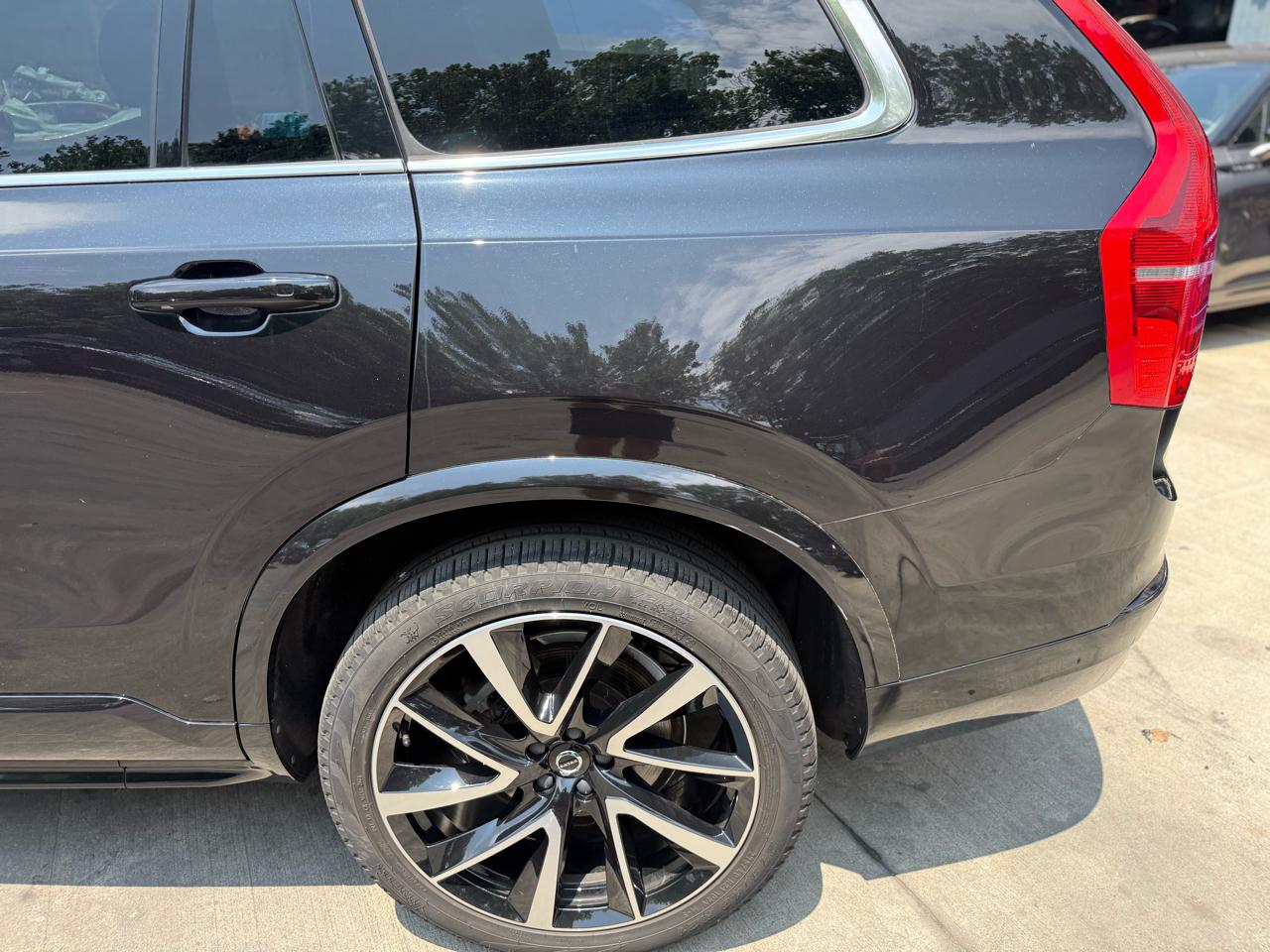 Volvo XC90 T6 Momentum AWD 2021