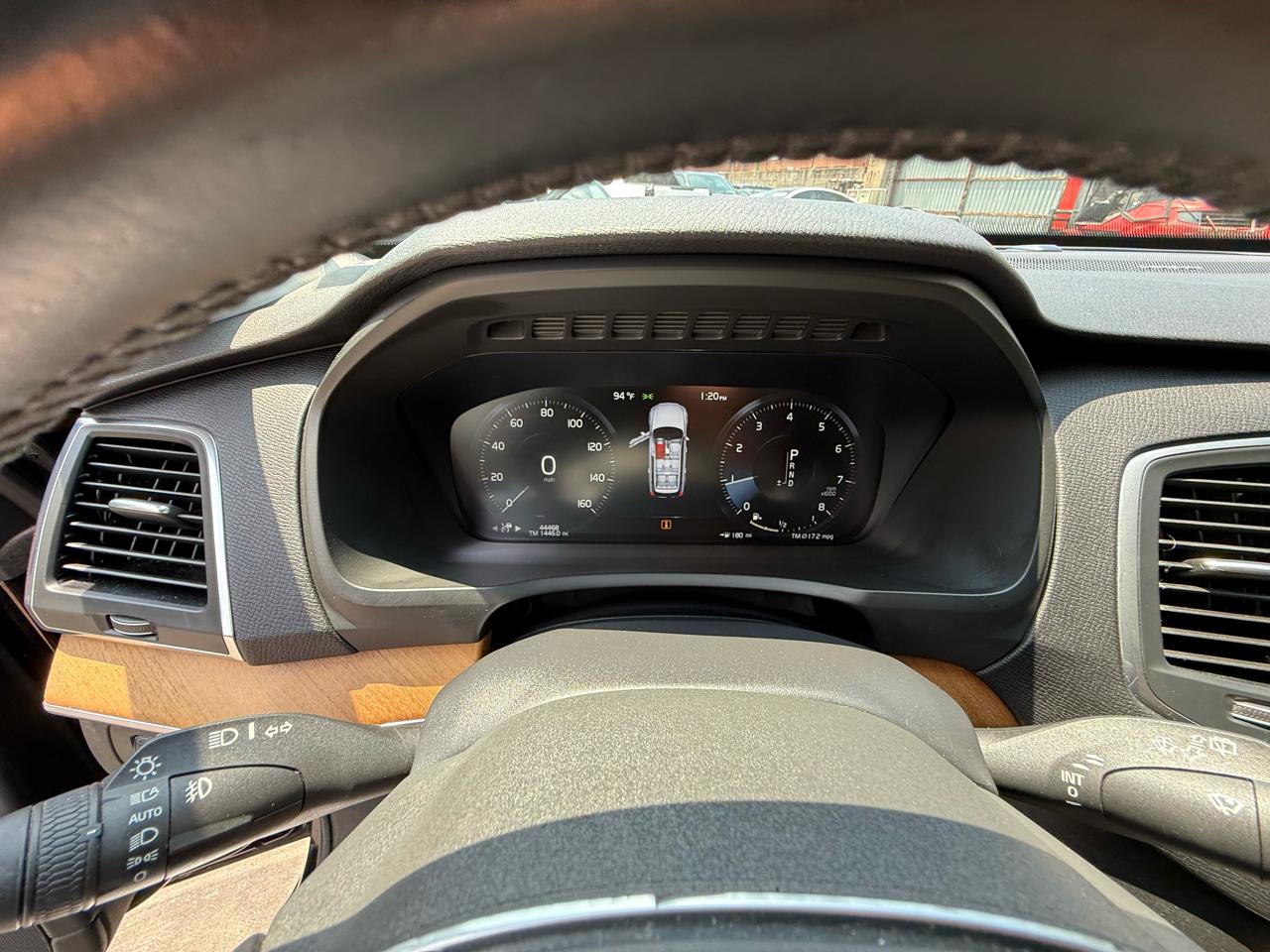 Volvo XC90 T6 Momentum AWD 2021