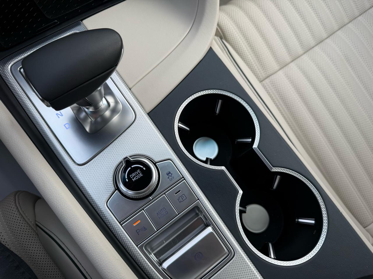 Genesis G80 2.5T Prestige 2026