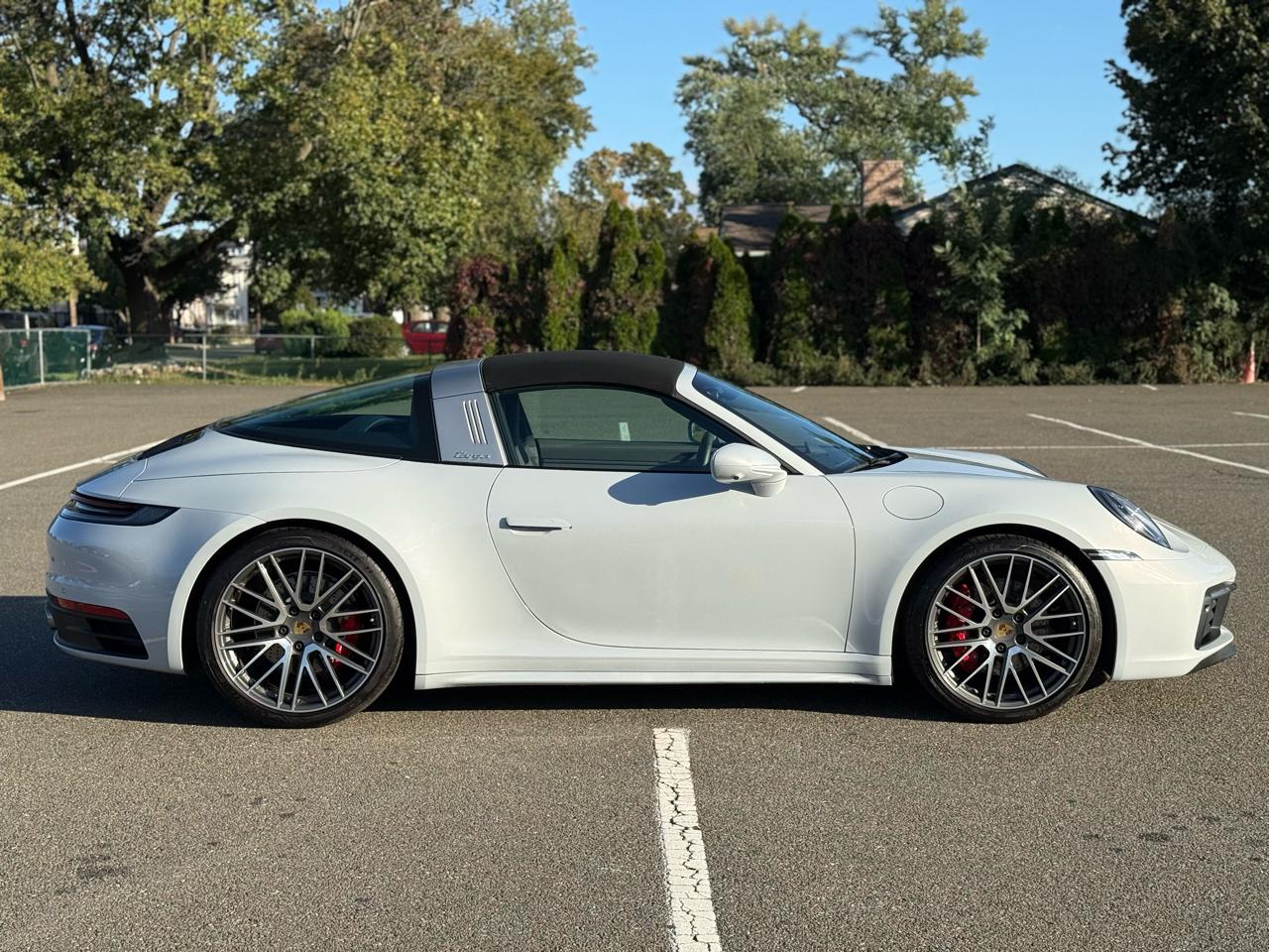 Porsche 911 Carrera 4S Coupe 2024