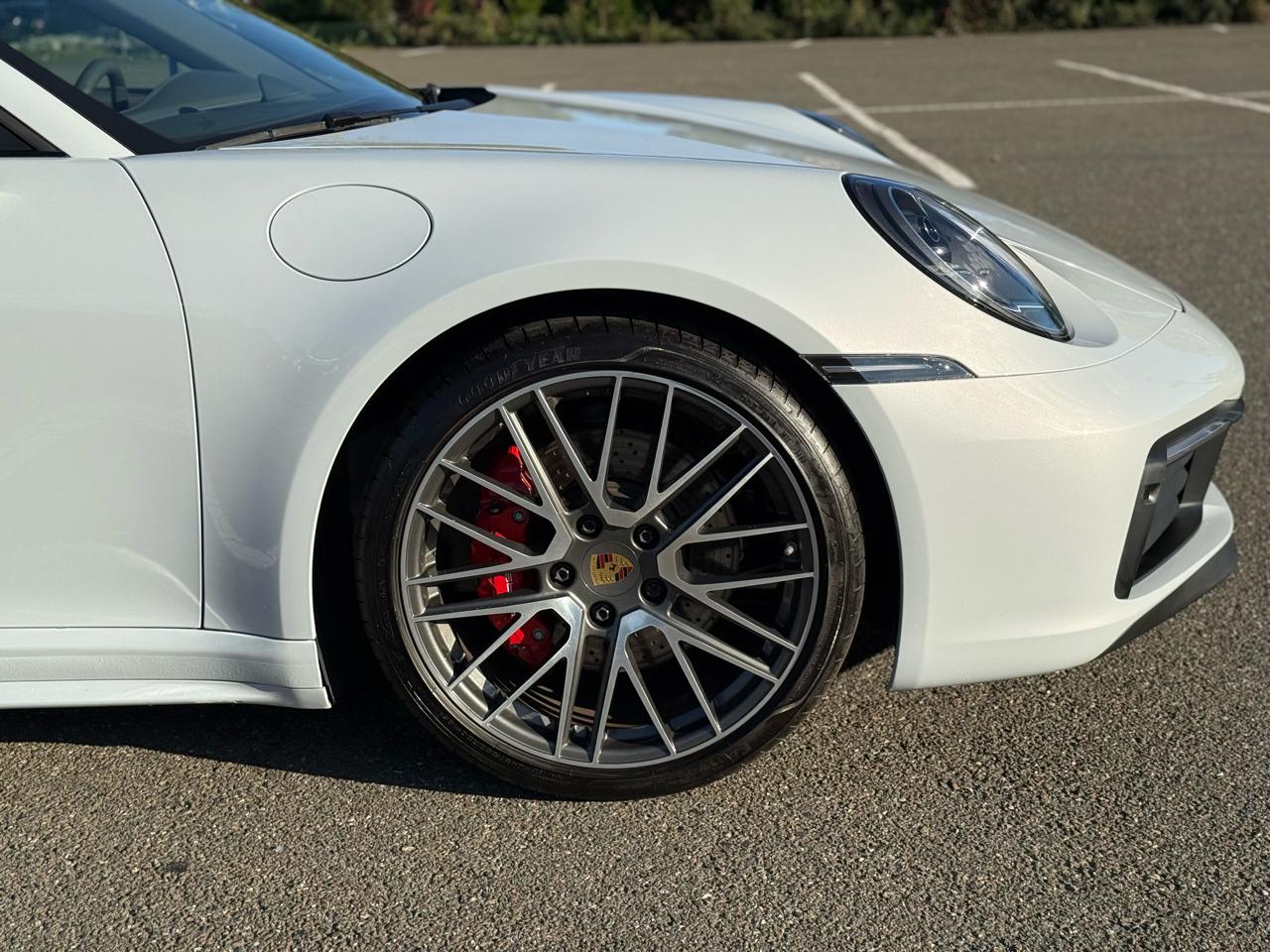 Porsche 911 Carrera 4S Coupe 2024