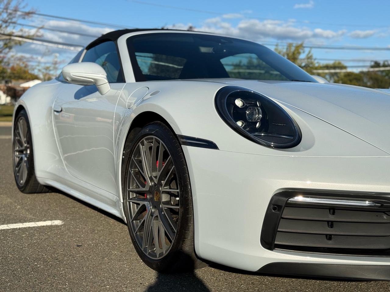 Porsche 911 Carrera 4S Coupe 2024