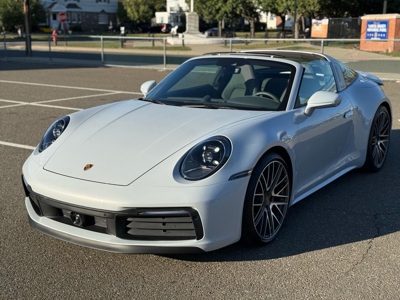 Porsche 911 Carrera 4S Coupe 2024