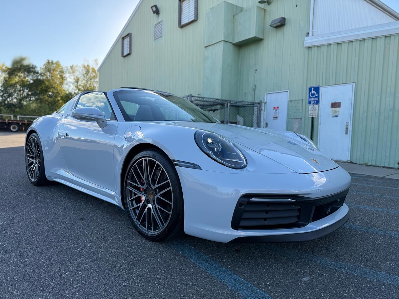 Porsche 911 Carrera 4S Coupe 2024