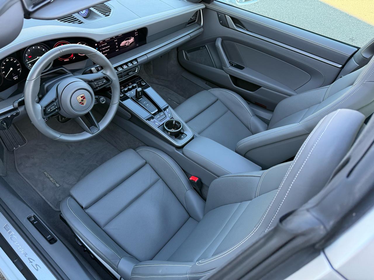 Porsche 911 Carrera 4S Coupe 2024