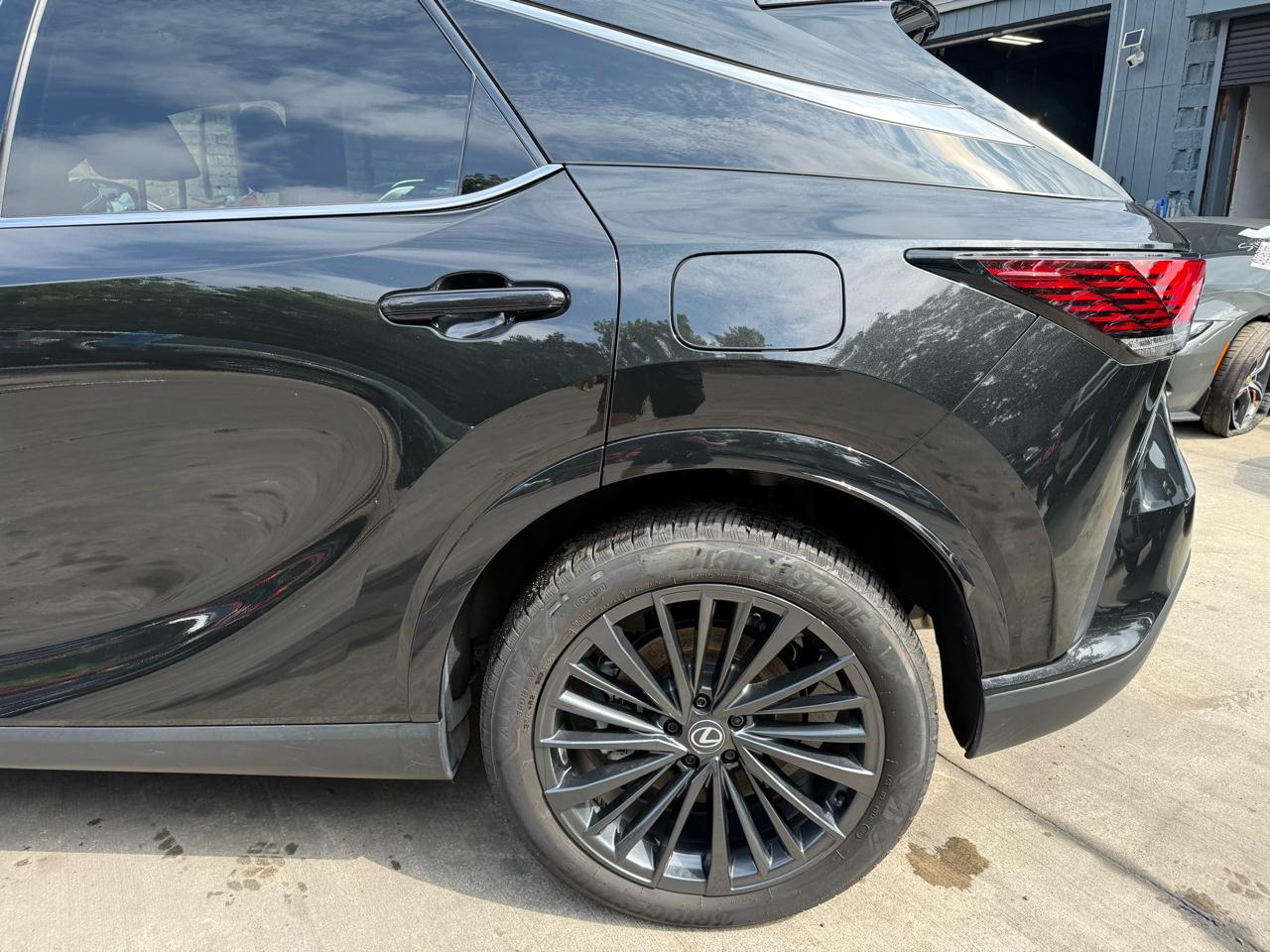 Lexus RX 350h AWD 2025