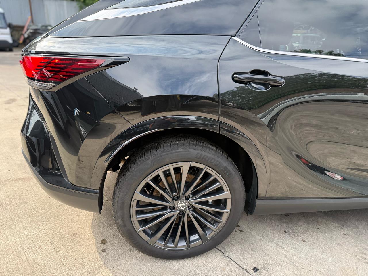Lexus RX 350h AWD 2025