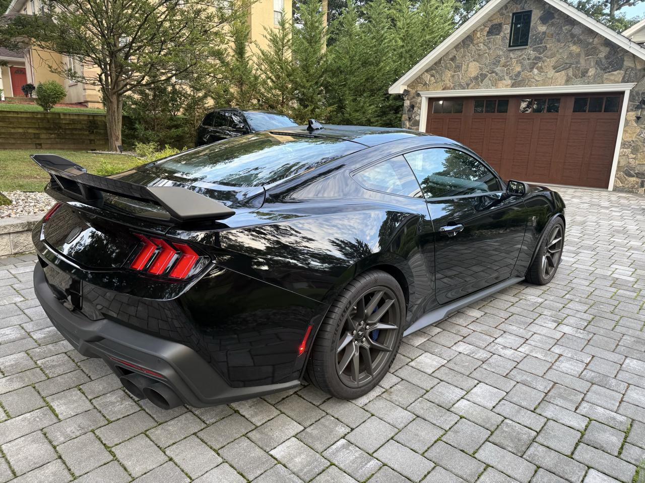 Ford Mustang Dark Horse 2024