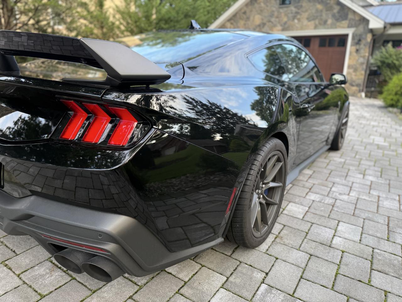 Ford Mustang Dark Horse 2024
