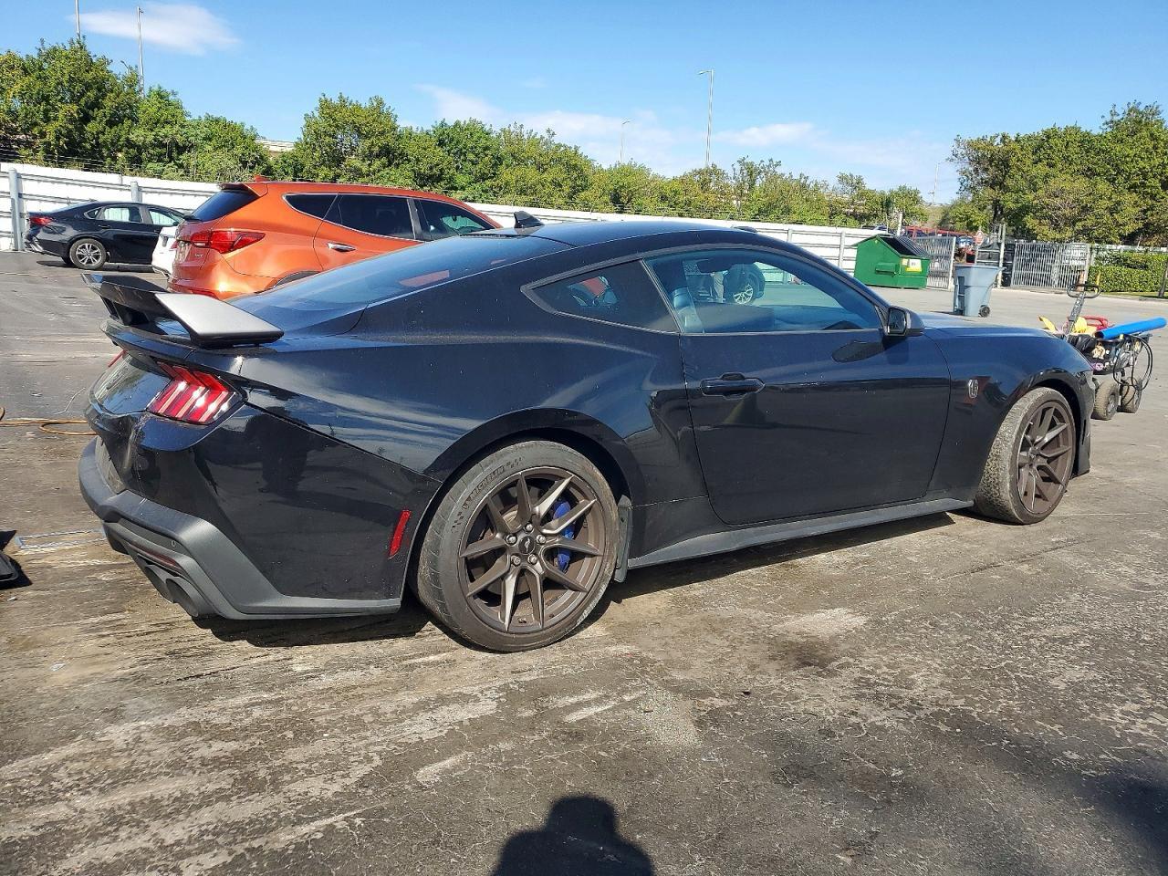 Ford Mustang Dark Horse 2024