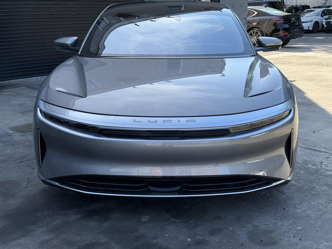 Lucid Air Touring 2025