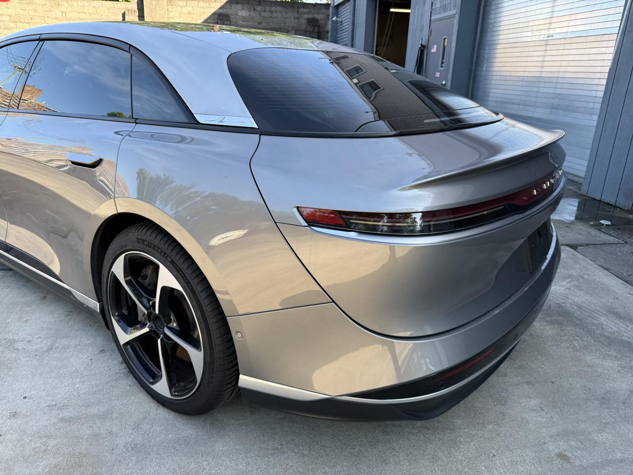 Lucid Air Touring 2025