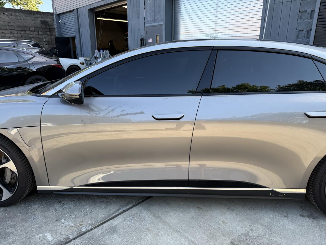 Lucid Air Touring 2025