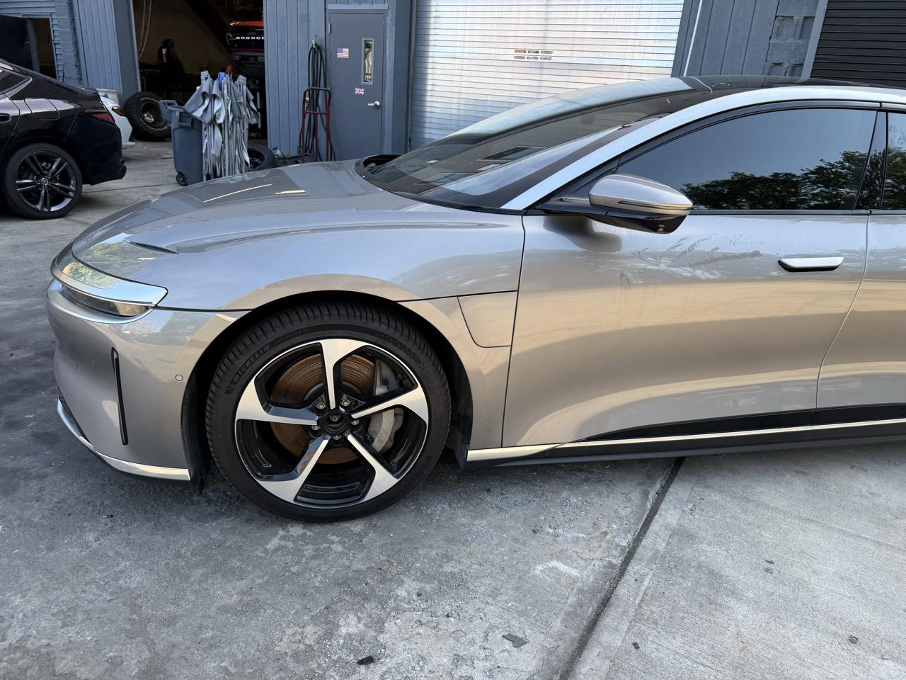 Lucid Air Touring 2025