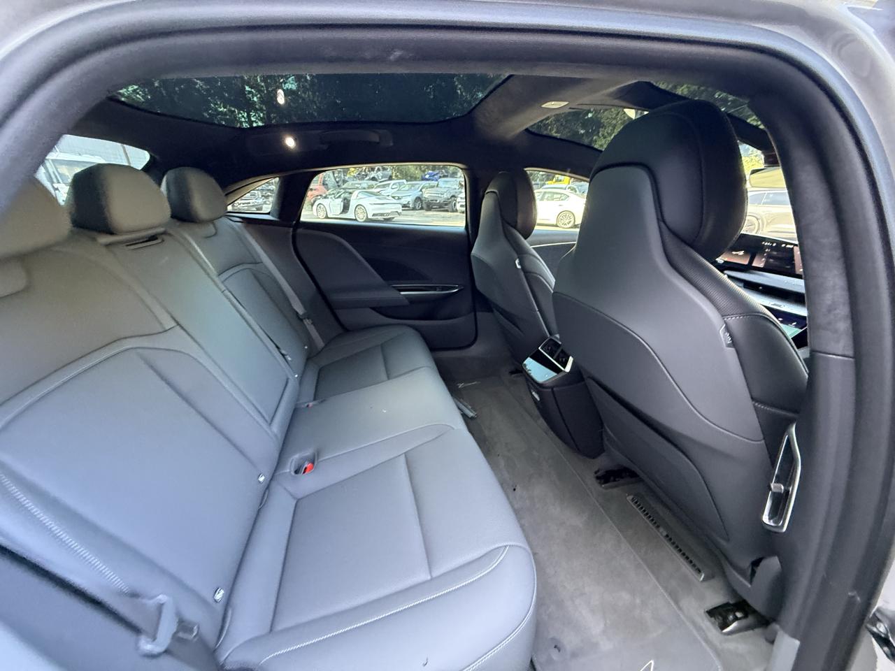 Lucid Air Touring 2025