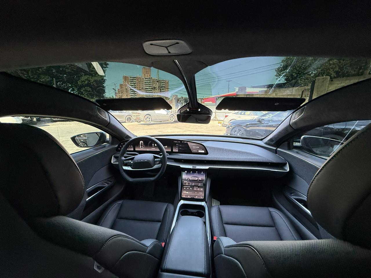 Lucid Air Touring 2025