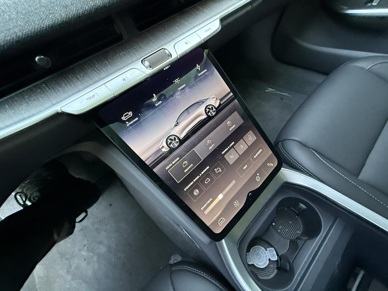Lucid Air Touring 2025