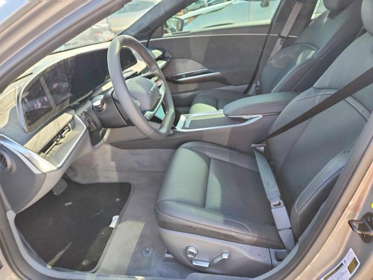 Lucid Air Touring 2025