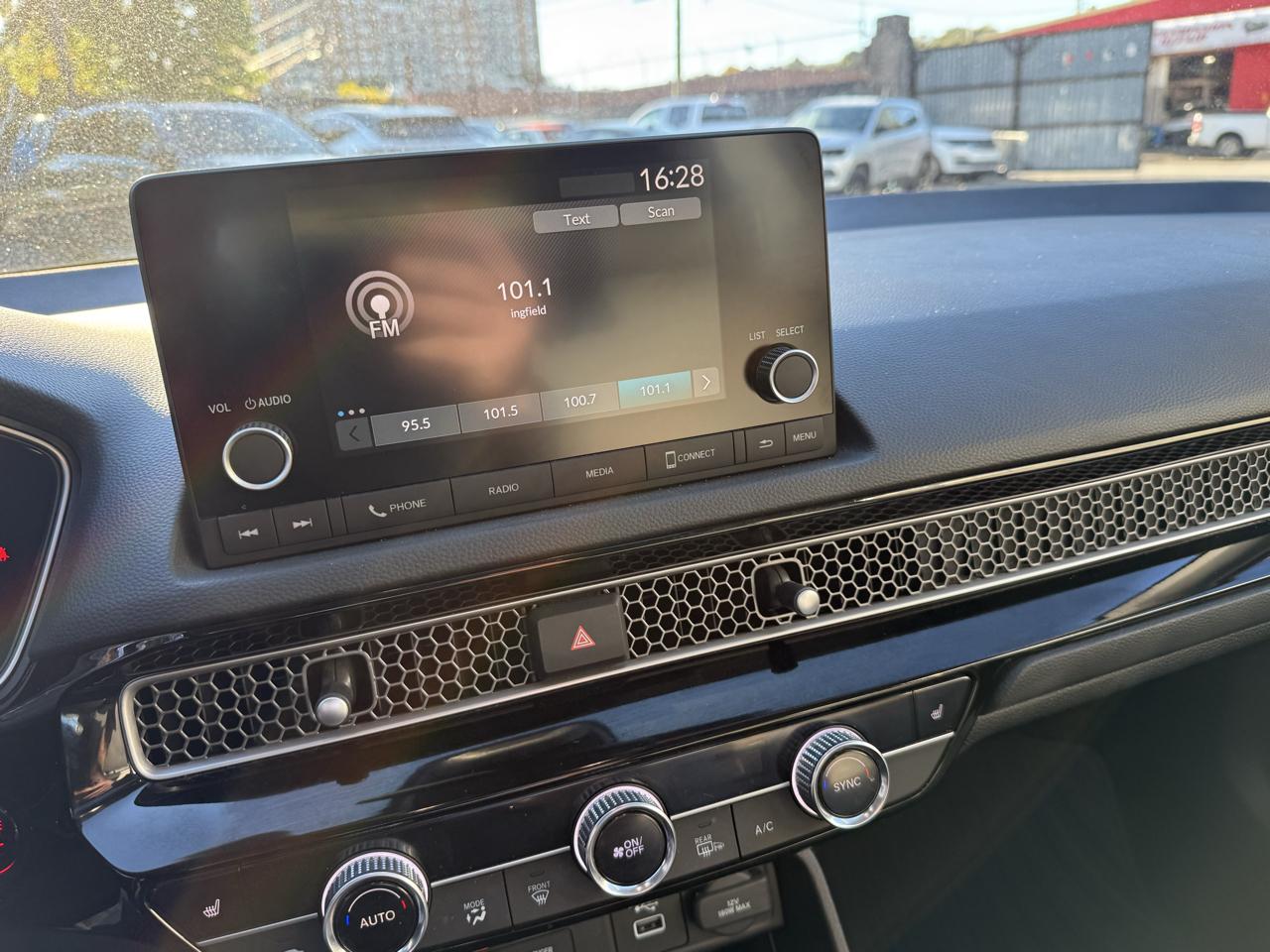 Honda Civic EX-L Hatchback 2024