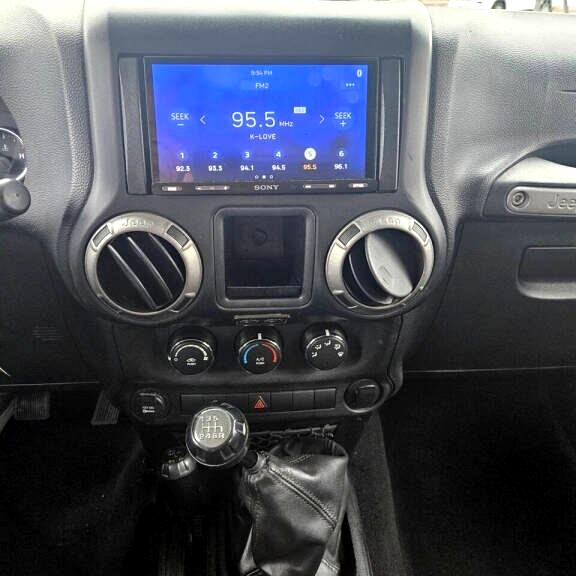 Jeep Wrangler Unlimited Sport 4WD 2011 Jeep Wrangler Unlimited Sport 4WD 2011