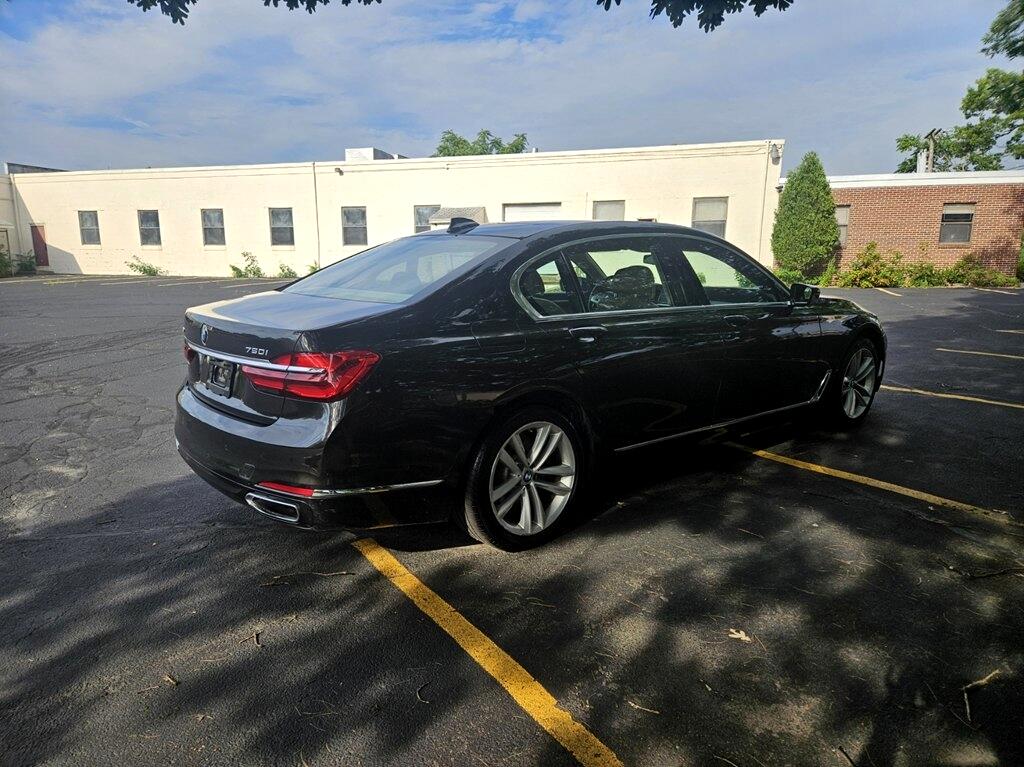 BMW 7-Series 750i xDrive 2016 BMW 7-Series 750i xDrive 2016