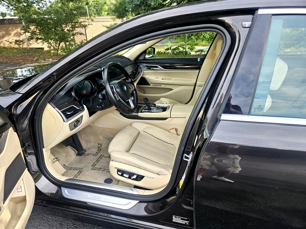 BMW 7-Series 750i xDrive 2016 BMW 7-Series 750i xDrive 2016