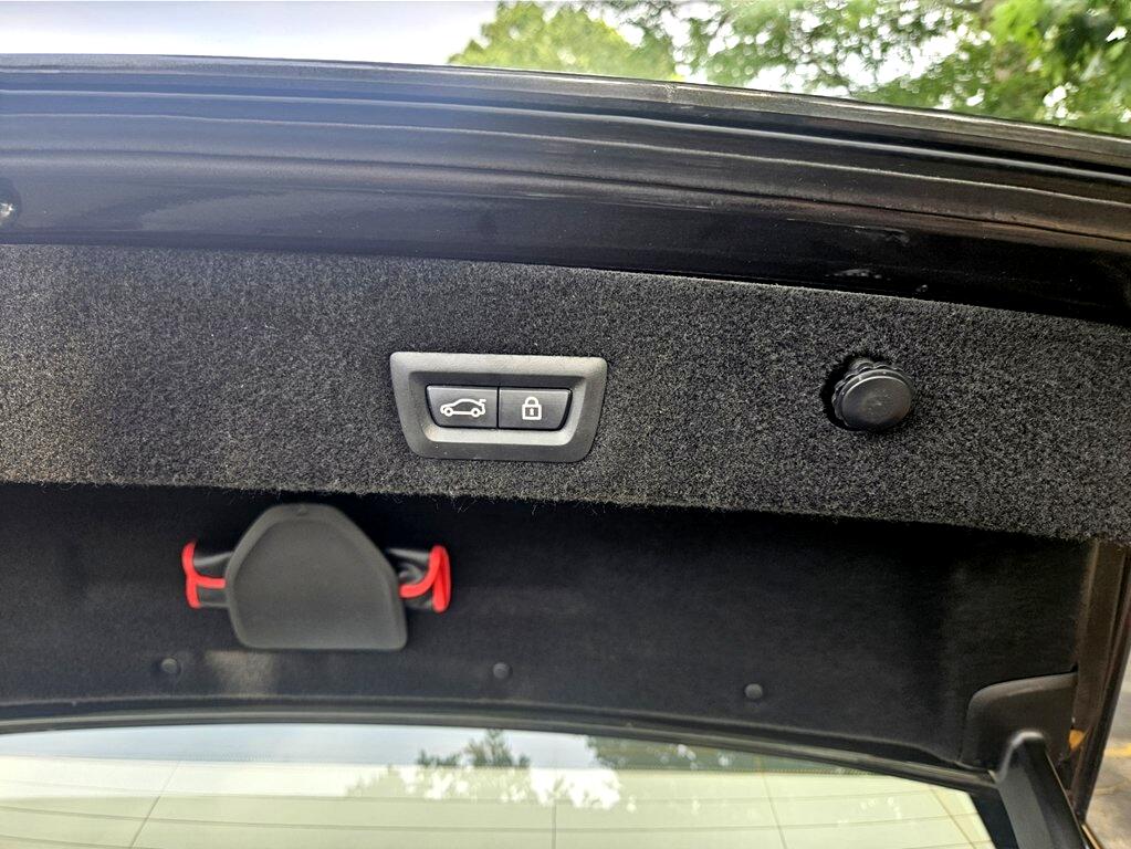 BMW 7-Series 750i xDrive 2016 BMW 7-Series 750i xDrive 2016