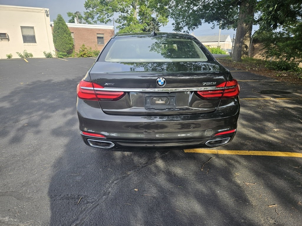 BMW 7-Series 750Li xDrive 2016