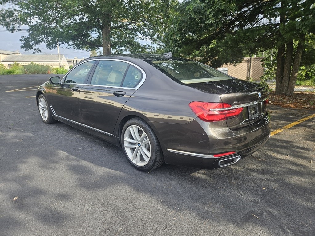 BMW 7-Series 750Li xDrive 2016