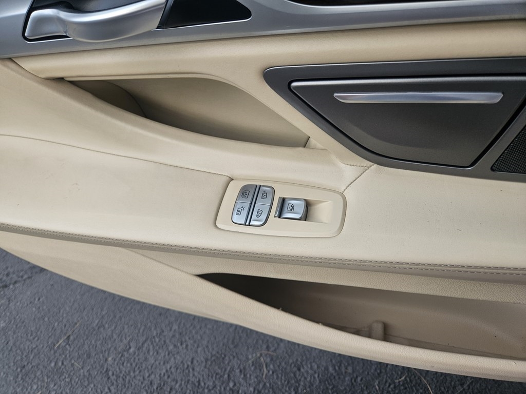 BMW 7-Series 750Li xDrive 2016