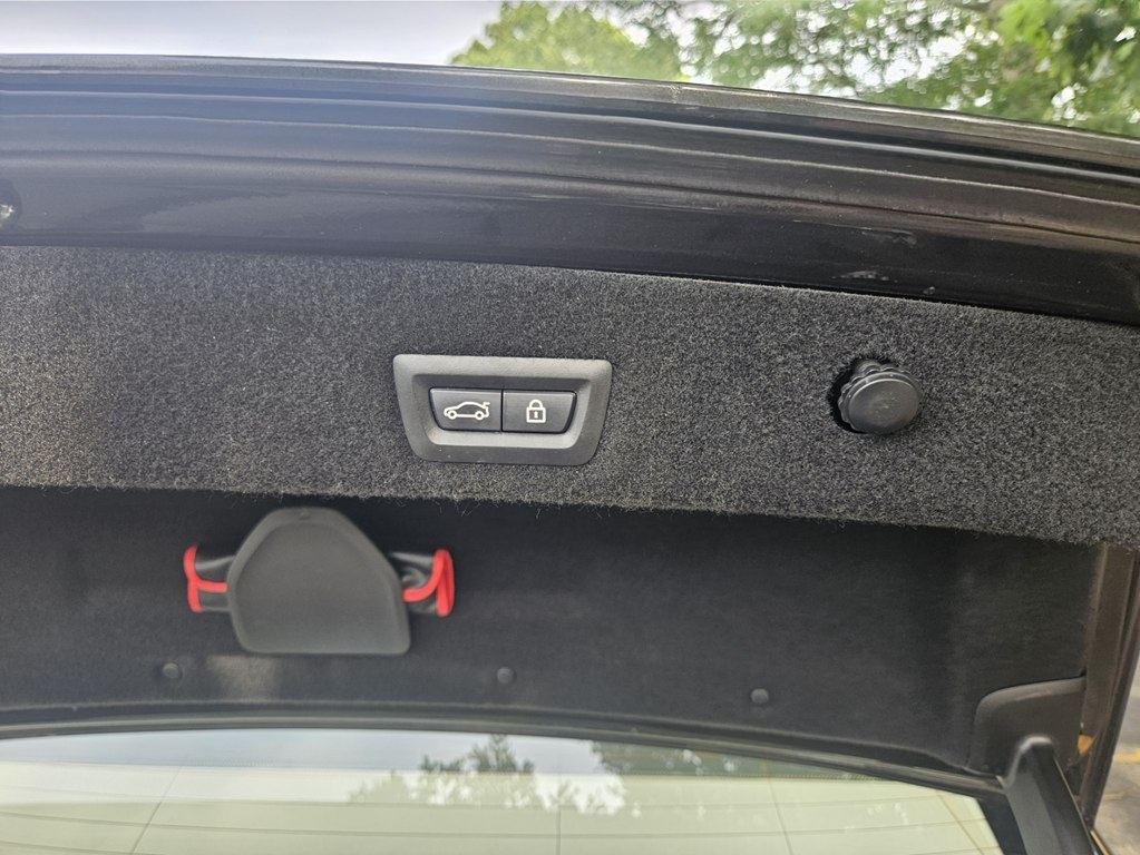 BMW 7-Series 750Li xDrive 2016