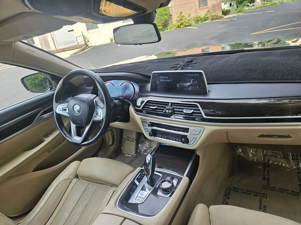 BMW 7-Series 750Li xDrive 2016