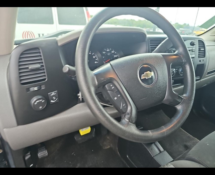 Chevrolet Silverado 1500 Work Truck Crew Cab 4WD 2009