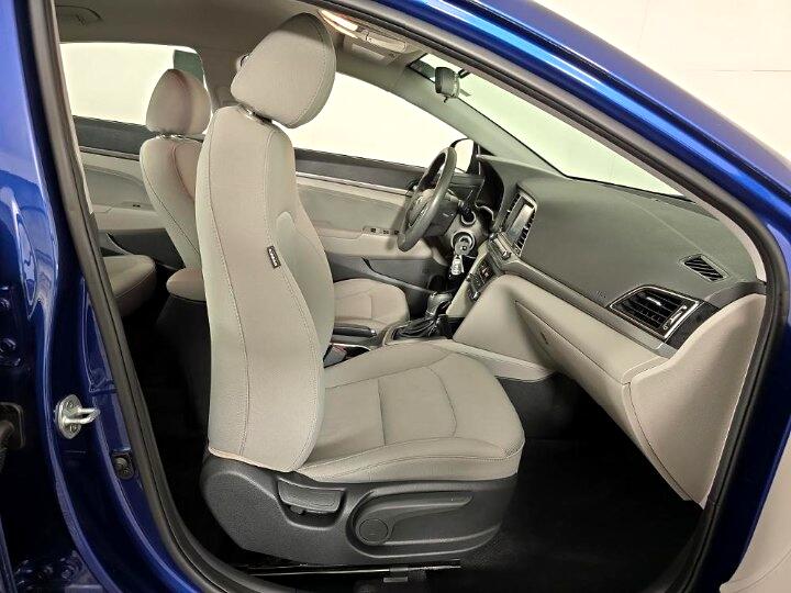 Hyundai Elantra Value Edition 6A 2017 Hyundai Elantra Value Edition 6A 2017