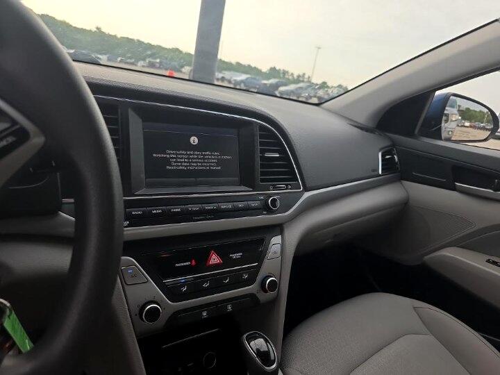 Hyundai Elantra Value Edition 6A 2017 Hyundai Elantra Value Edition 6A 2017